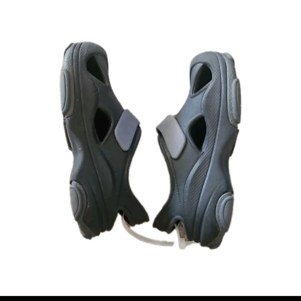 Crocs Black Classic All-Terrain Toddler Boys’ Clogs C7 Durable Slip-On Clog C7